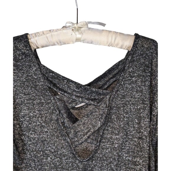 NWT Kismet Sweater M Women's Gray Vneck Long Sleeve Criss Cross Back Knit Casual - Picture 4 of 6
